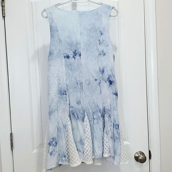 Entro tie dye, Blue, with crochet, flowing rayon dress, Size Large - Picture 6 of 6